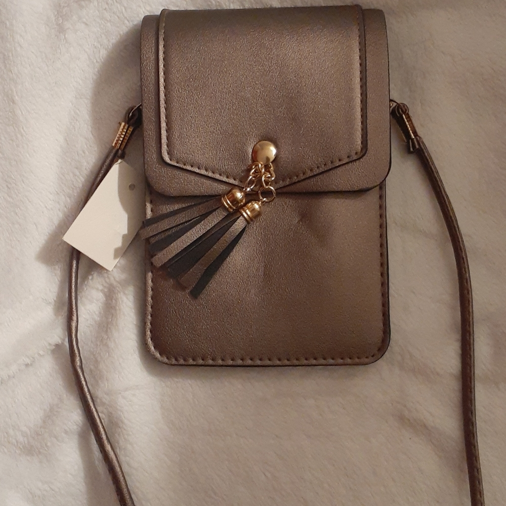 Cross body phone purse